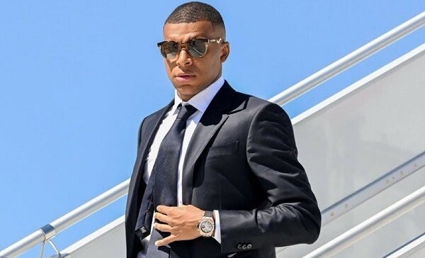 Mbappé arrives in Jeddah for Spanish Super Cup final
