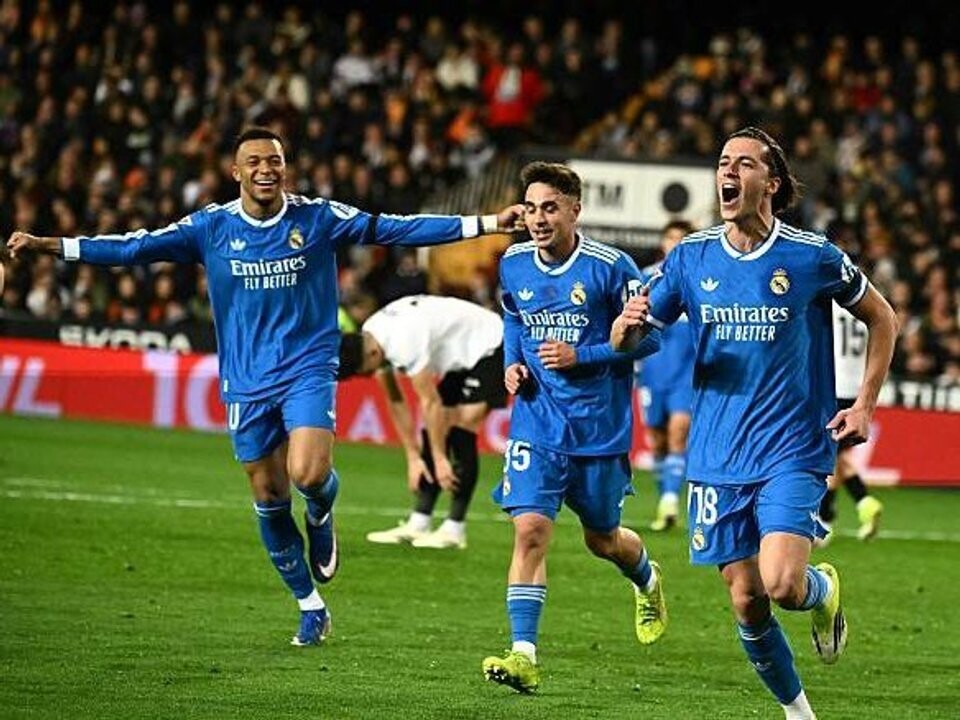 Real Madrid defeats Valencia 2-0 in LaLiga match