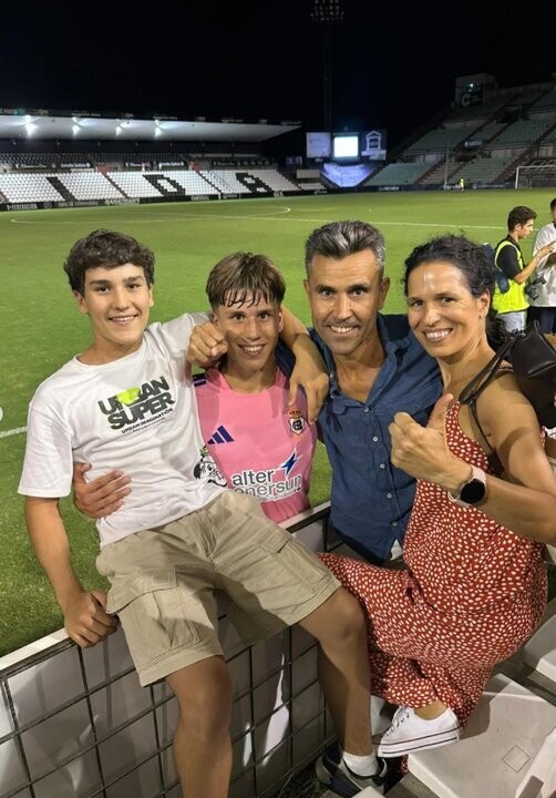 Death of Footballer Davinchi's Father in Train Accident