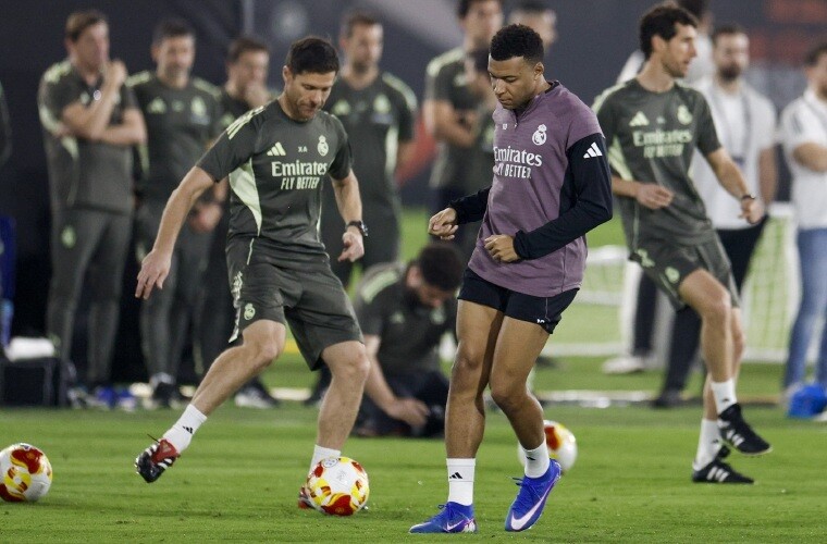 Mbappé Bids Farewell to Sacked Coach Alonso