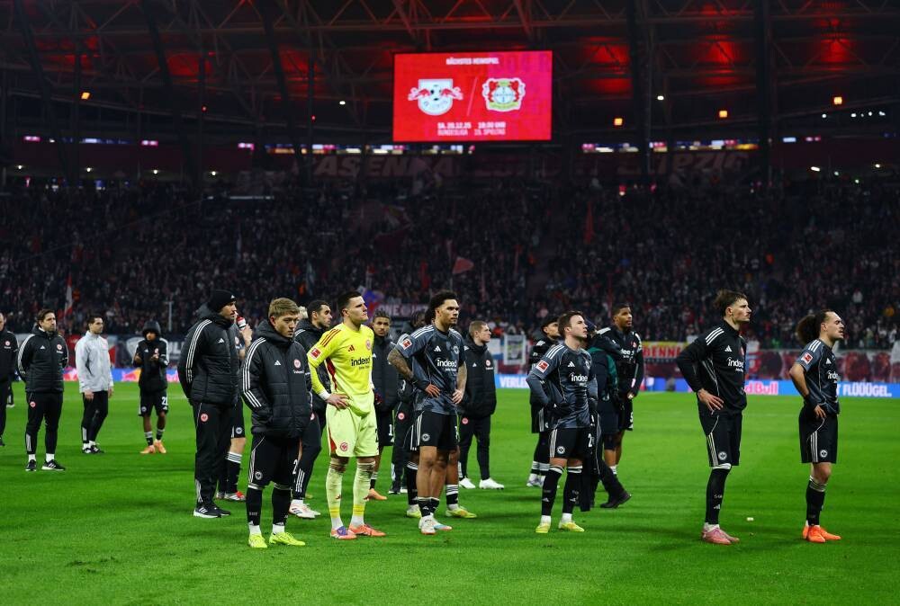 Eintracht Doctor Fired for Secretly Treating Barcelona Player