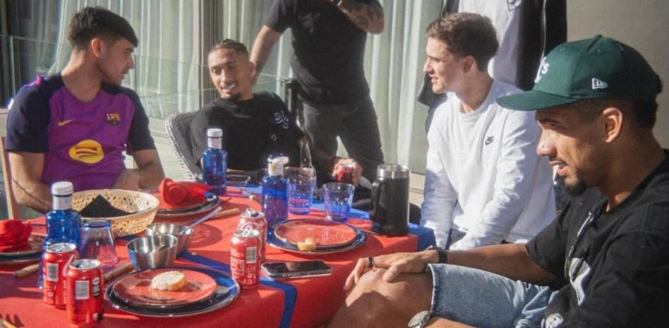 Araujo Hosts Team Lunch to Strengthen Bonds