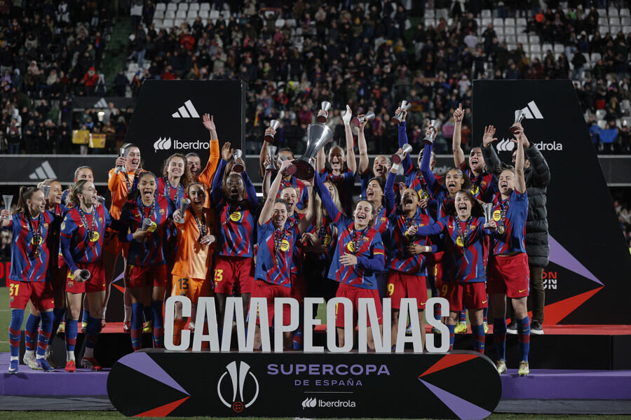 Barcelona Wins Sixth Spanish Supercup in Thrilling Clásico Against Real Madrid