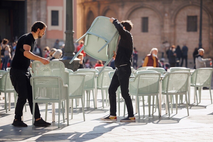 Ten OECD Countries, Including Spain, at Record Employment Levels