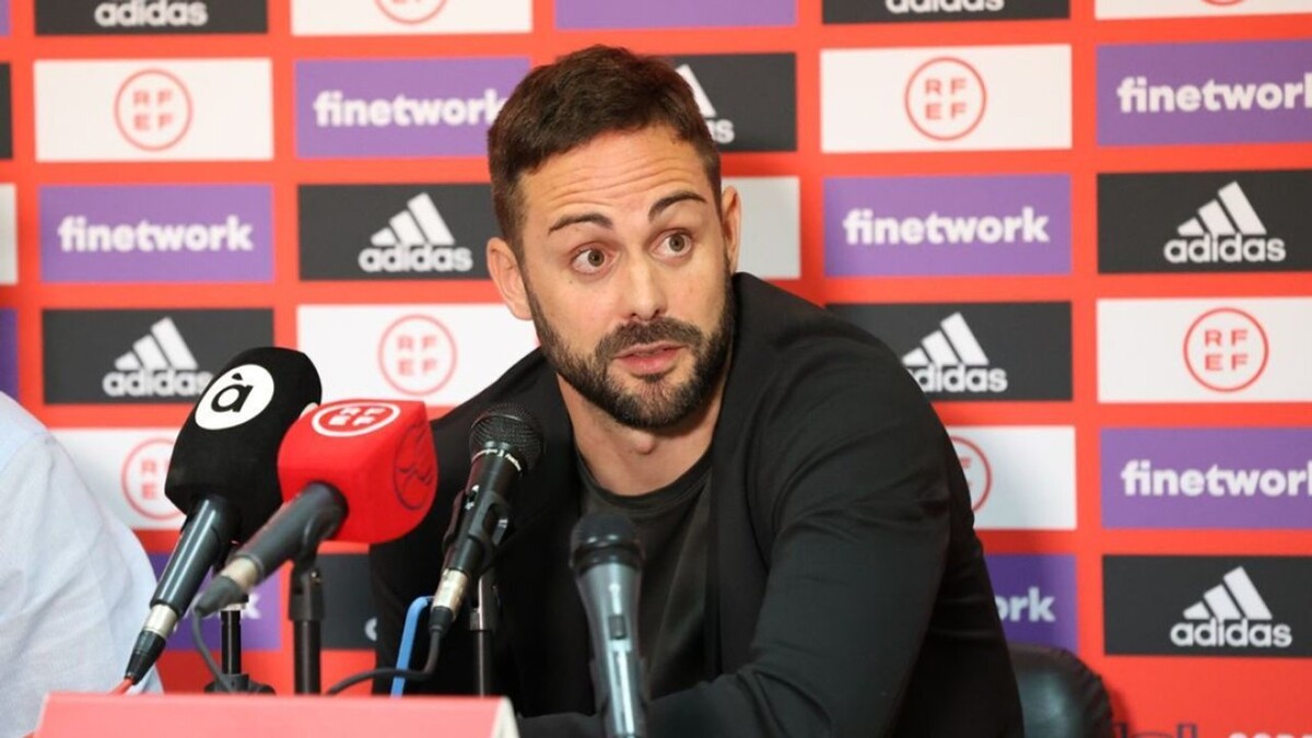 Spanish football coach accused of assaulting disabled journalist