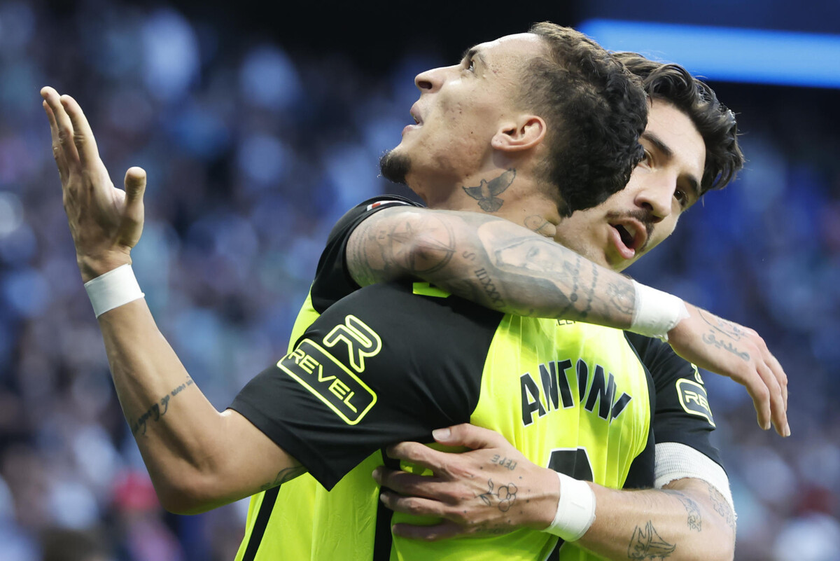 Antony Brings Balance to Betis Win Against Espanyol