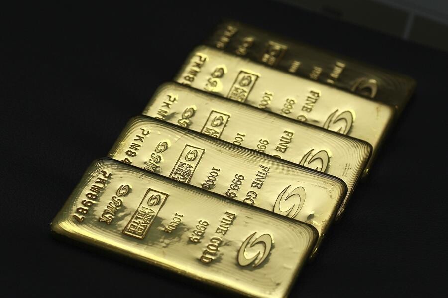Gold price exceeds $4,400 per ounce for the first time in history