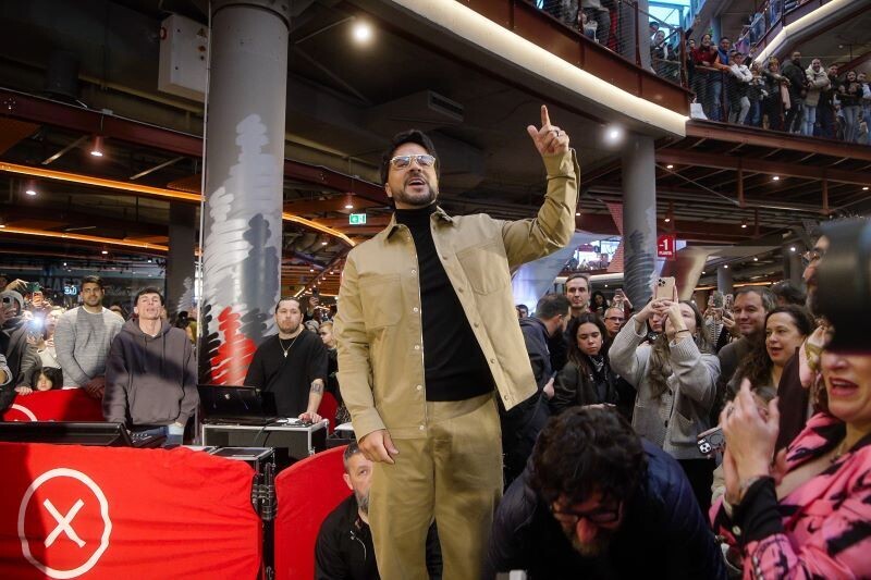 Luis Fonsi Revolutions Madrid with a Massive Salsa Class