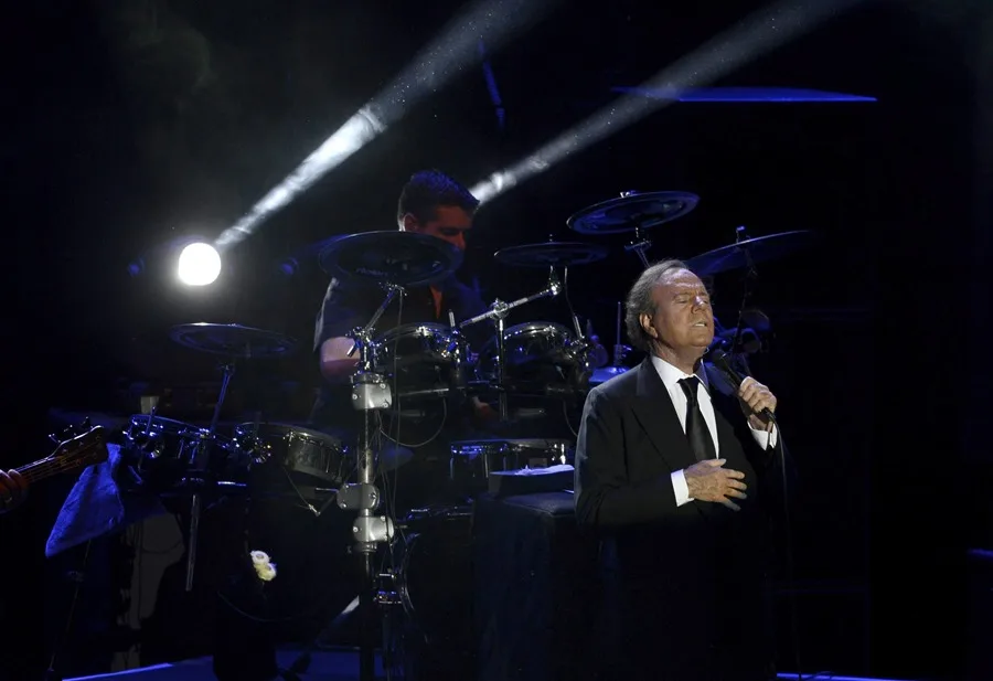 Julio Iglesias's Lawyer Seeks Case Dismissal