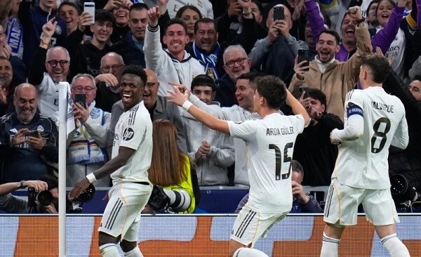 Vinícius Junior Sends Real Madrid to Champions League Round of 16
