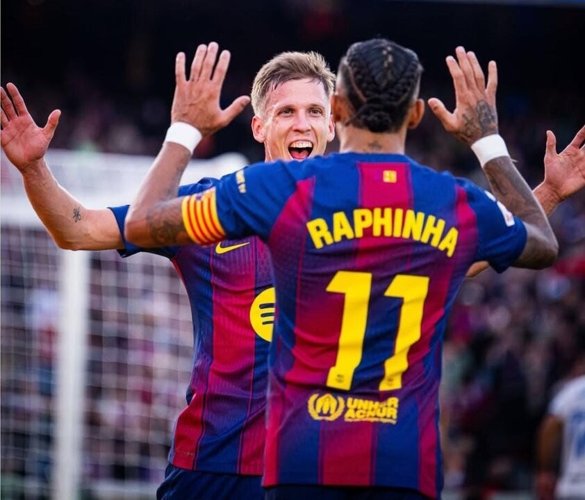 Barcelona defeats Alavés to top La Liga standings