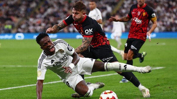 Maffeo and Vinicius Junior Clash in Mallorca vs. Real Madrid