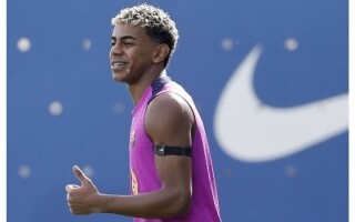 Flick will continue to protect Yamal