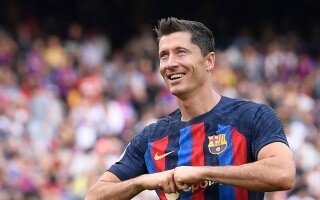 Barcelona offers Lewandowski new contract