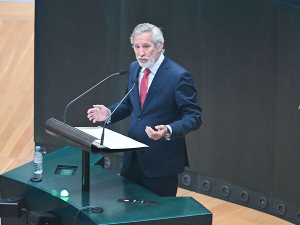 Vox Internal Conflict: Party Founder Expelled in Madrid