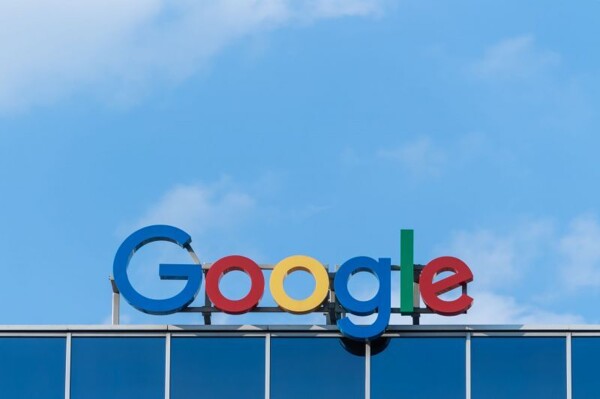 Google работает над созданием чат-бота с советами по жизни с использованием искусственного интеллекта