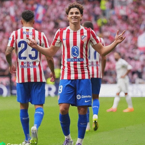 马德里竞技队在欧冠四分之一决赛首回合战胜巴塞罗那