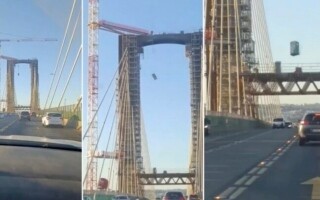 Portable Toilet Falls from Seville Bridge onto Busy Road