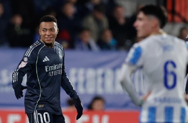 Real Madrid survives scare against Talavera, Mbappé scores brace