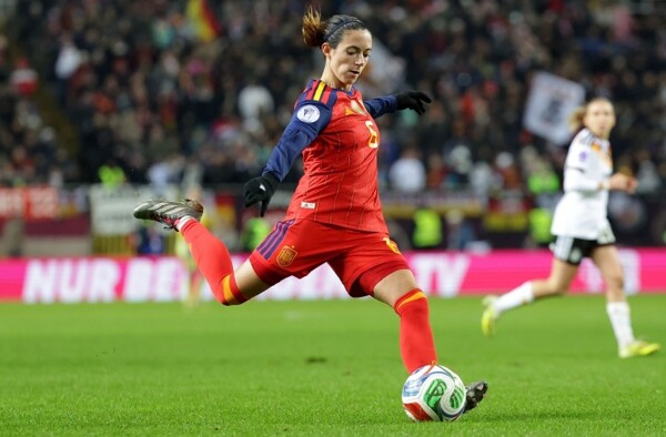 Aitana Bonmatí to Undergo Ankle Surgery