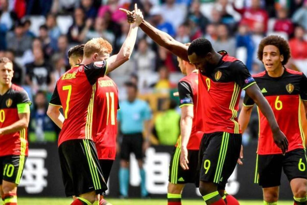 Raphinha copies Lukaku and De Bruyne's celebration