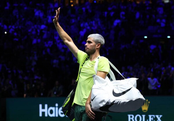 Alcaraz suffers shock defeat at Paris Masters