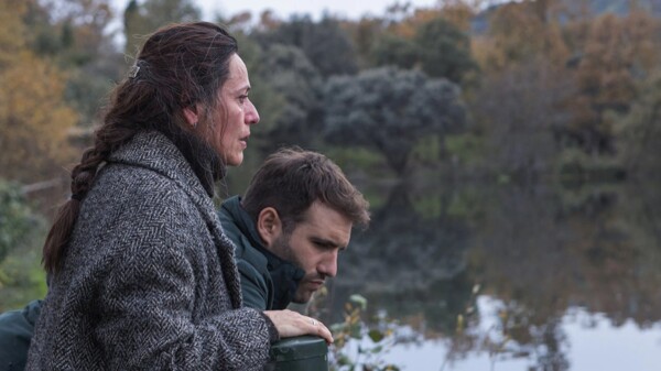 «The Glass Window»: Spanish Psychological Thriller Conquers Netflix