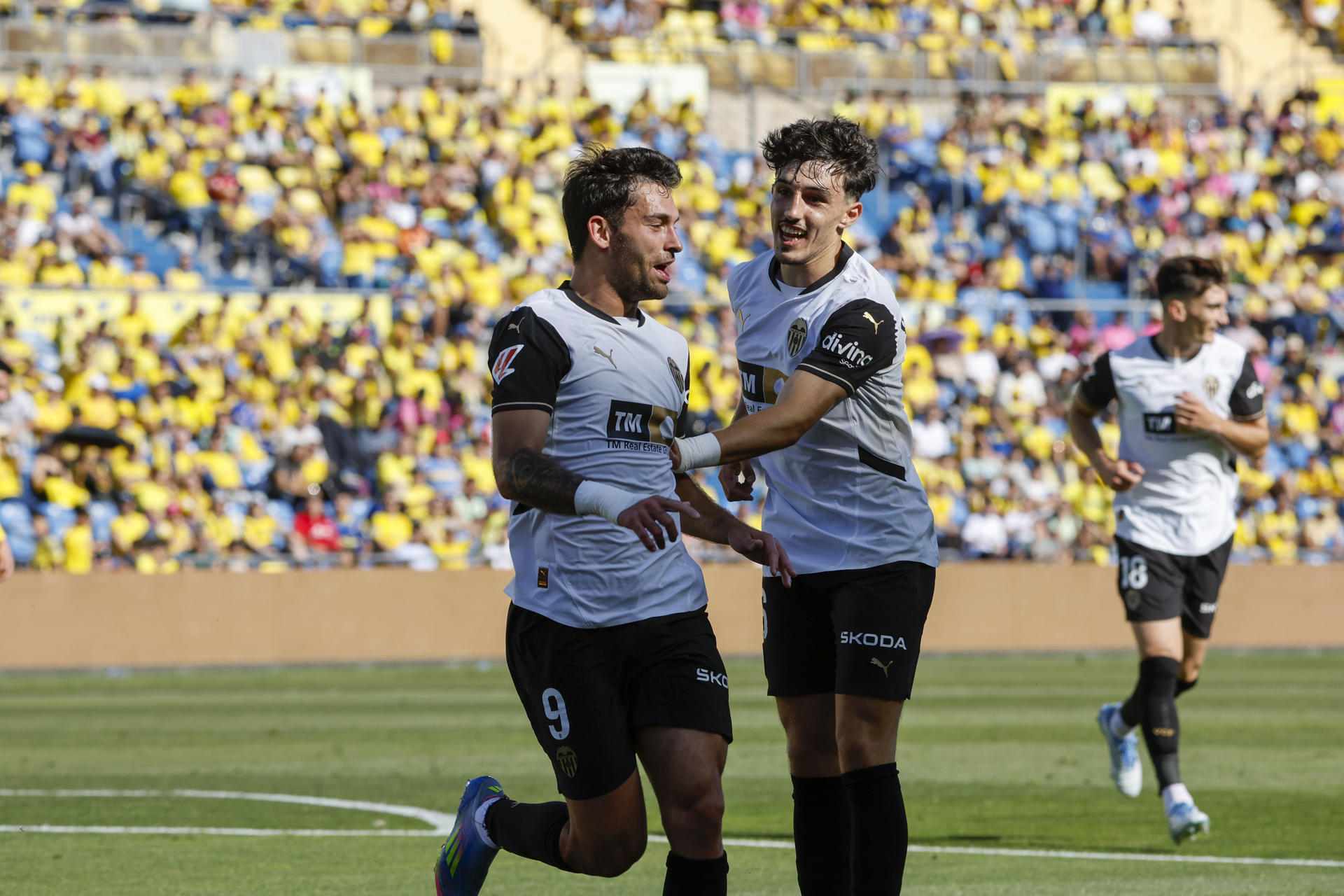 Valencia Secures Victory Over Las Palmas