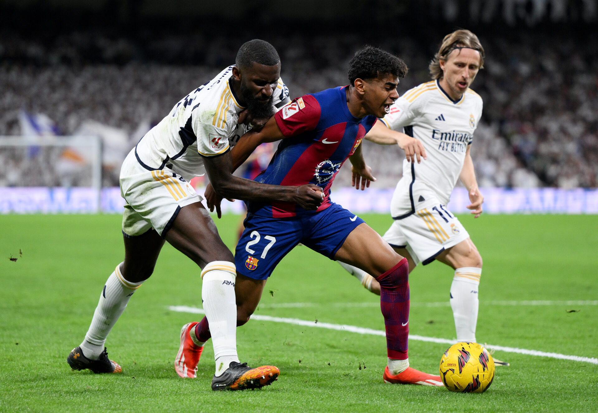 Barcelona Aims for Victory in El Clasico
